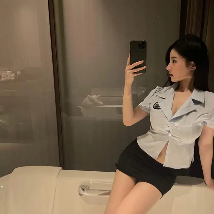 法拉盛老昌发后面 · 00 后清纯型